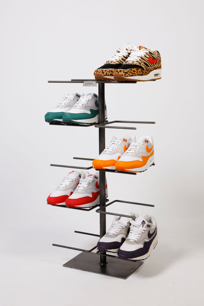 Schuh Racks - Handgefertigt von Siro Kris Atelier